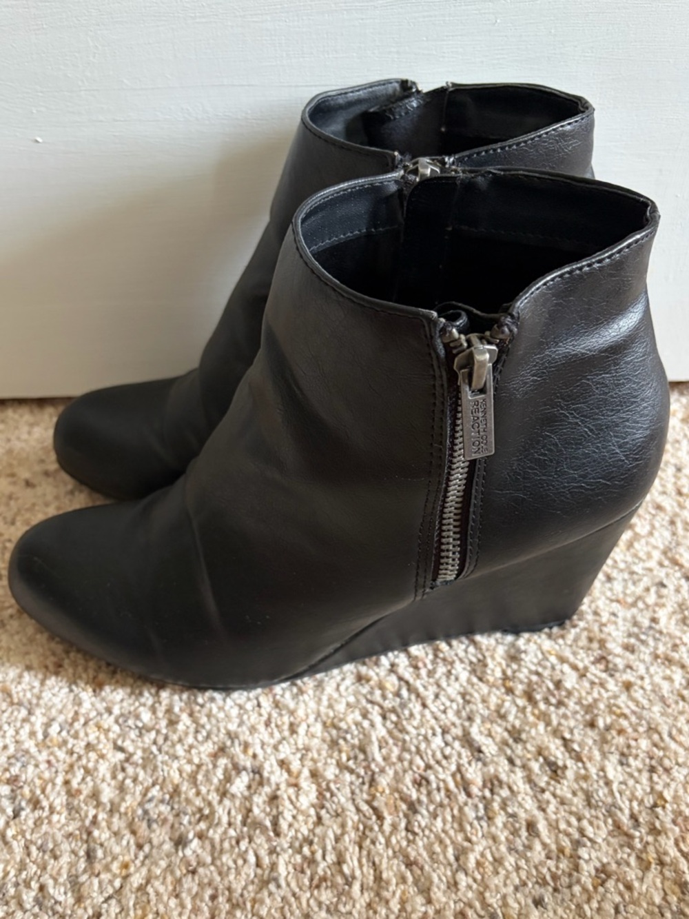 Kenneth Cole Reaction Faux Leather Wedge Ankle Booties - Women's 8 Black
